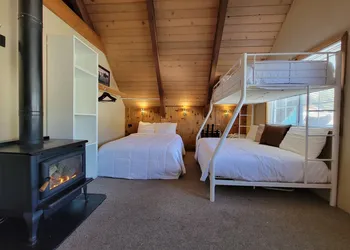 Cinnamon Bear Inn hotel thumbnail 8