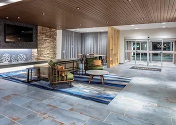 Fairfield by Marriott Port Clinton Waterfront hotel thumbnail 2
