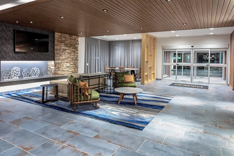 Fairfield by Marriott Port Clinton Waterfront hotel detail image 2