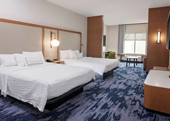 Fairfield by Marriott Port Clinton Waterfront hotel thumbnail 5