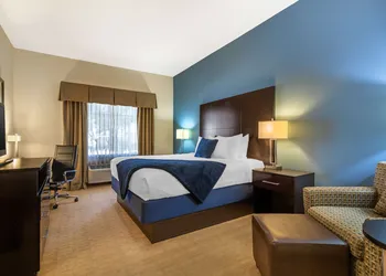 Best Western Plus Lytle Inn & Suites hotel thumbnail 7