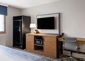 AmericInn by Wyndham Alexandria hotel thumbnail 7