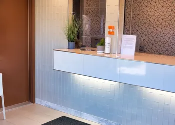 Regency Inn hotel thumbnail 2