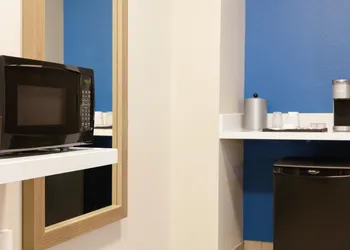 Holiday Inn Express Dryden by IHG hotel thumbnail 5