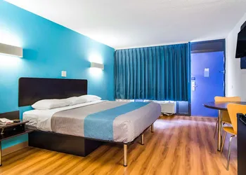 Motel 6 Lagrange, GA hotel thumbnail 8