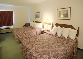 Americas Best Value Inn Gaylord hotel thumbnail 6