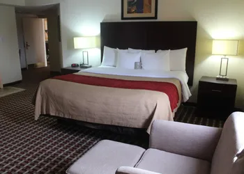 Comfort Inn Feasterville - Trevose hotel thumbnail 5