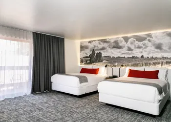 Vinland Hotel and Lounge hotel thumbnail 4