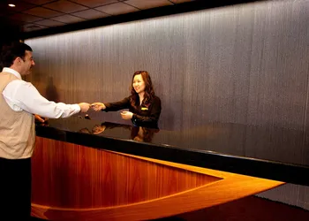 Mirabeau Park Hotel & Convention Center hotel thumbnail 2