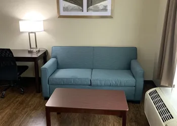 Quality Inn & Suites Canton, GA hotel thumbnail 5