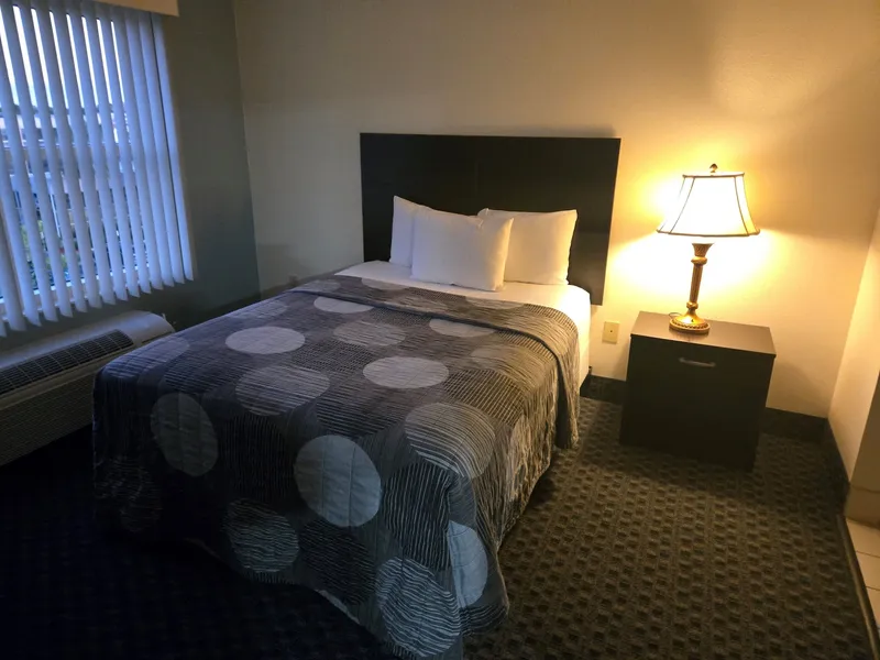 Allure Suites hotel detail image 6