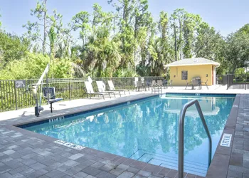 Candlewood Suites Ft Myers I-75 by IHG hotel thumbnail 6