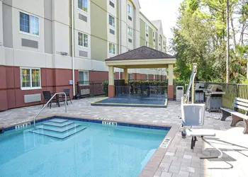 Candlewood Suites Ft Myers I-75 by IHG hotel thumbnail 7