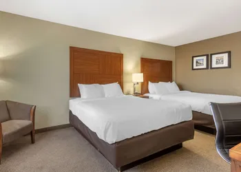 Comfort Inn & Suites Charleston Airport Convention Center hotel thumbnail 5