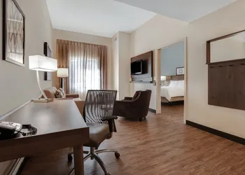 Staybridge Suites Tallahassee by IHG hotel thumbnail 5