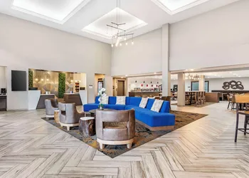 Best Western Plus Bourbonnais Hotel & Suites hotel thumbnail 2