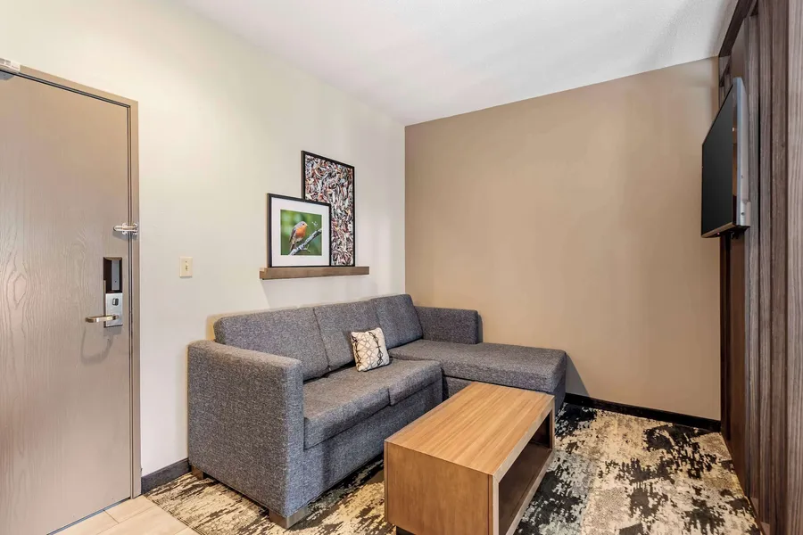 Best Western Plus Bourbonnais Hotel & Suites hotel detail image 6