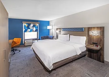 Holiday Inn Express Breaux Bridge by IHG hotel thumbnail 4