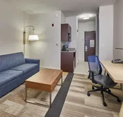 Holiday Inn Express Hotel & Suites Medford-Central Point by IHG hotel detail image 5