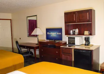Budget Inn and Suites hotel thumbnail 7
