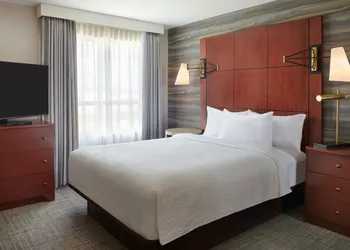 Residence Inn by Marriott Calgary Airport hotel thumbnail 5