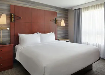 Residence Inn by Marriott Calgary Airport hotel thumbnail 6