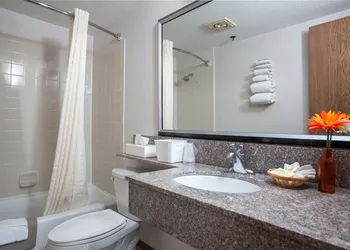 Heartland Inn hotel thumbnail 8