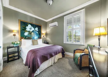The Charles Hotel hotel thumbnail 4
