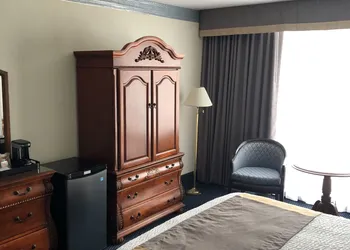 Travelodge by Wyndham Niagara Falls Fallsview hotel thumbnail 7