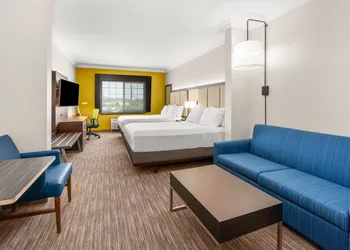 Holiday Inn Express & Suites Klamath Falls Central by IHG hotel thumbnail 7