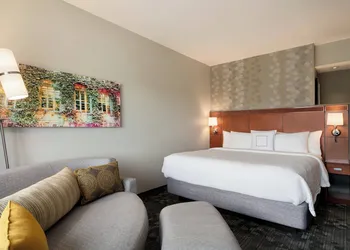 Courtyard by Marriott Ewing Princeton hotel thumbnail 4