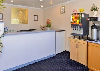 Americas Best Value Inn & Suites Klamath Falls hotel thumbnail 2