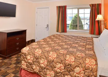Americas Best Value Inn & Suites Klamath Falls hotel thumbnail 4
