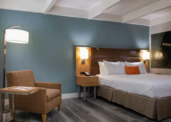 Prodigy Hotel, a Days Inn by Wyndham hotel thumbnail 8