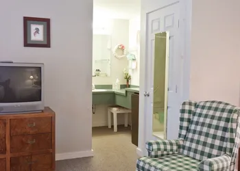 Mount Battie Inn hotel thumbnail 7