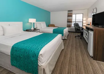 Howard Johnson by Wyndham Scott Lafayette hotel thumbnail 4
