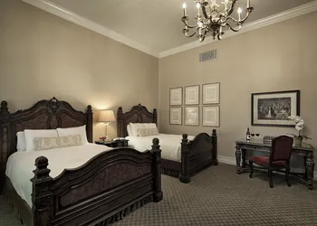 The Genevieve hotel thumbnail 8