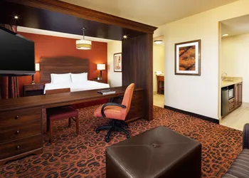 Hampton Inn & Suites Scottsdale at Talking Stick hotel thumbnail 7