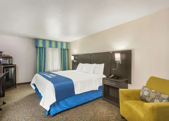 Days Inn & Suites by Wyndham East Flagstaff hotel thumbnail 4