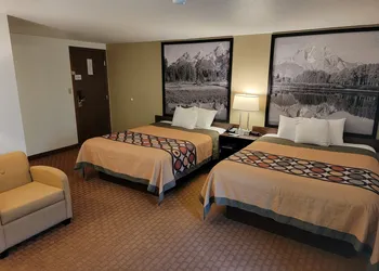 Super 8 by Wyndham Cody hotel thumbnail 7