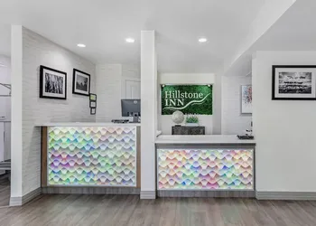 Hillstone Inn Tulare, an Ascend Collection Hotel hotel thumbnail 4