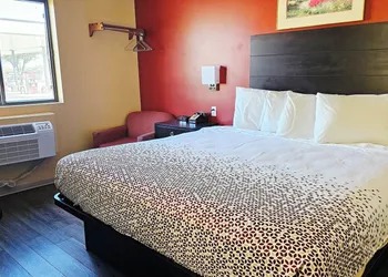 Budgetel Inn and Suites hotel thumbnail 5