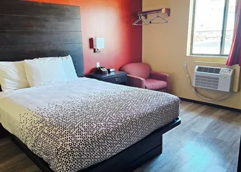 Budgetel Inn and Suites hotel thumbnail 7