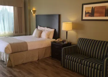 Days Inn by Wyndham Ste. Helene-de-Bagot hotel thumbnail 4