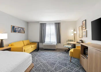 Hampton Inn & Suites New Castle hotel thumbnail 5