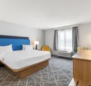 Hampton Inn & Suites New Castle hotel detail image 4