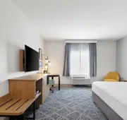 Hampton Inn & Suites New Castle hotel detail image 7