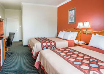 Super 8 by Wyndham Brookshire TX hotel thumbnail 4