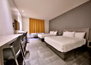 Hôtel Ô Laval hotel thumbnail 2