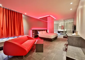 Hôtel Ô Laval hotel thumbnail 5